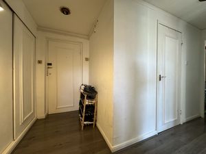 Hallway- click for photo gallery